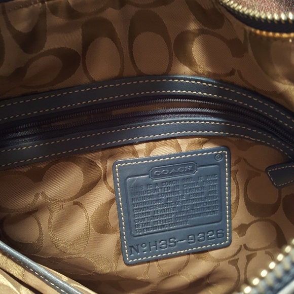 Authentic Coach blue leather purse - Picture 4 of 4